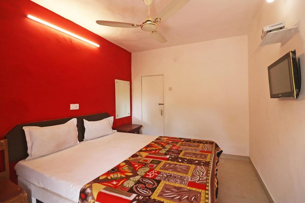 Spot On 48690 Hotel Host Agra  Kültér fotó